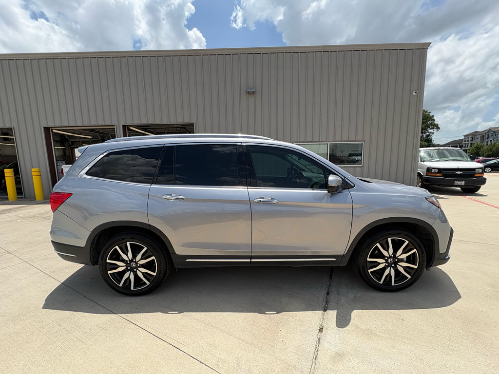 Certified 2022 Honda Pilot Touring image 8