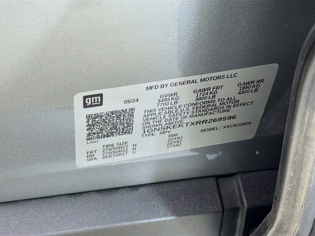 Used 2024 Chevrolet Suburban RST w/ Luxury Package image 45