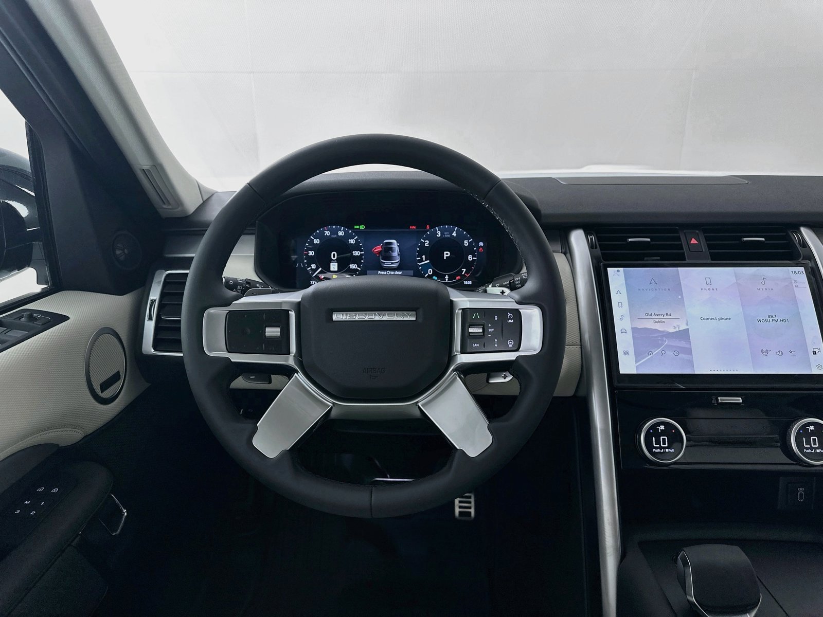New 2026 Land Rover Discovery Limited Edition AWD/4WD image 15