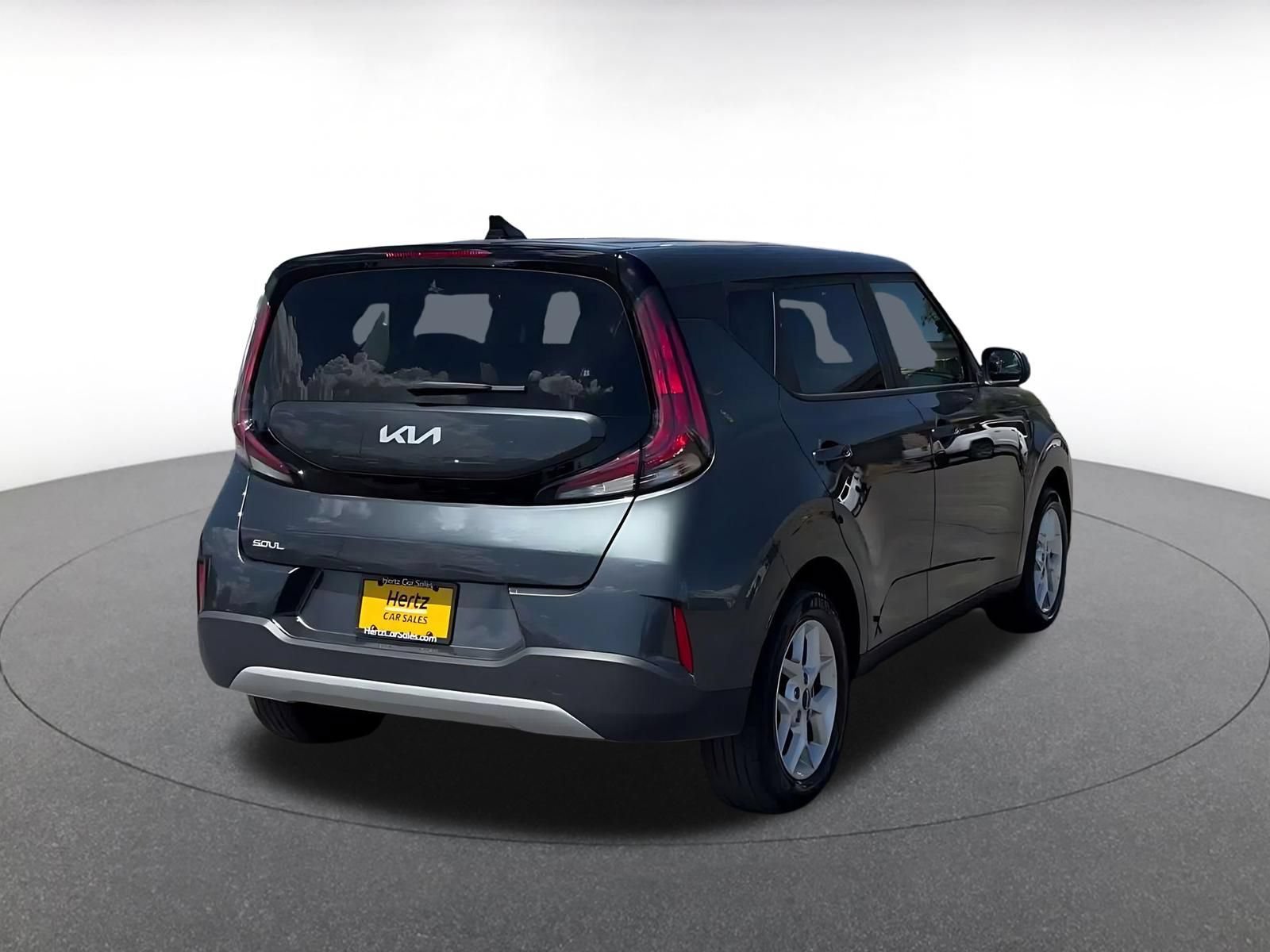 Used 2025 Kia Soul LX w/ LX Technology Package FWD image 13