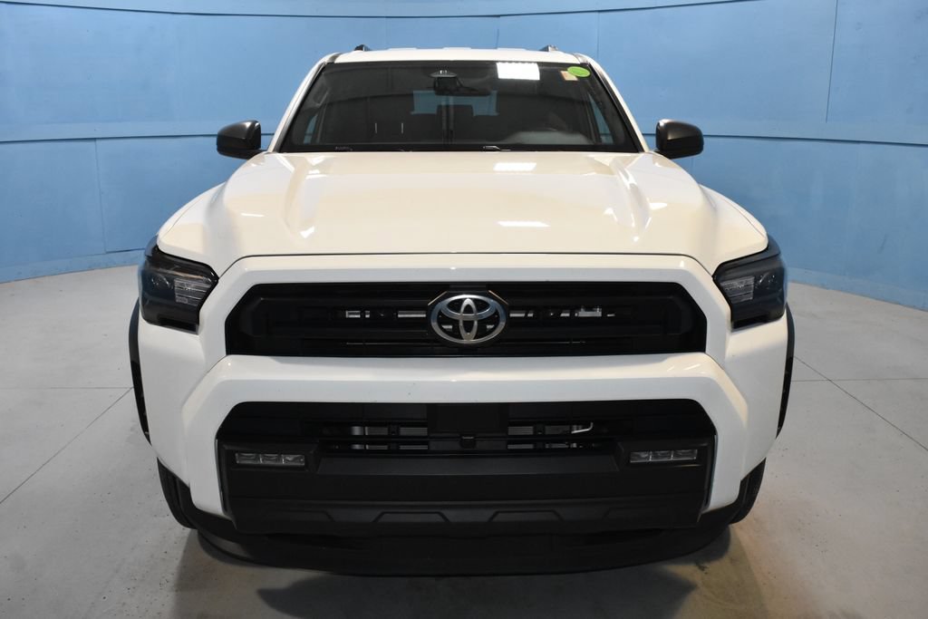 Used 2025 Toyota 4Runner SR5 AWD/4WD image 25
