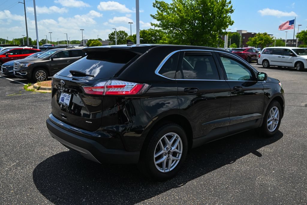 Used 2023 Ford Edge SEL w/ Convenience Package AWD/4WD image 5