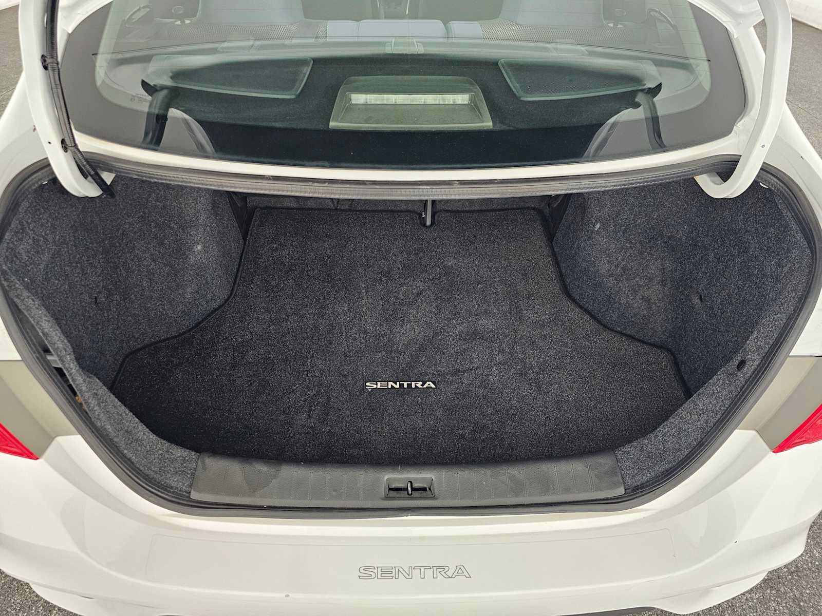 Used 2019 Nissan Sentra S FWD image 14