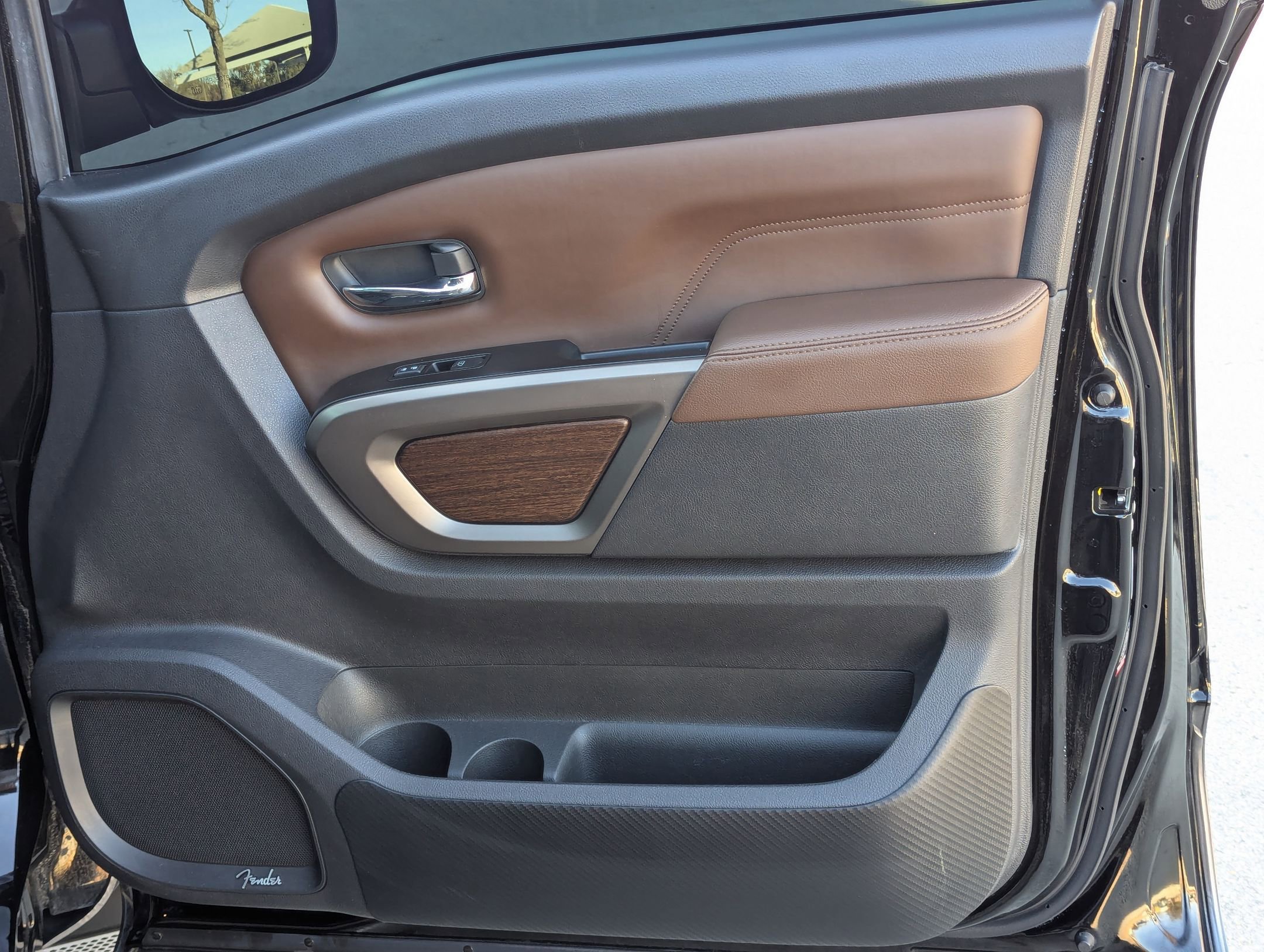 Used 2023 Nissan Titan Platinum Reserve w/ Moonroof Package image 28