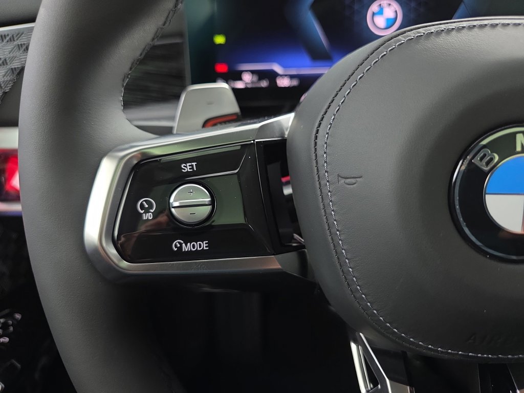 New 2026 BMW 760i xDrive w/ Executive Package AWD/4WD image 17