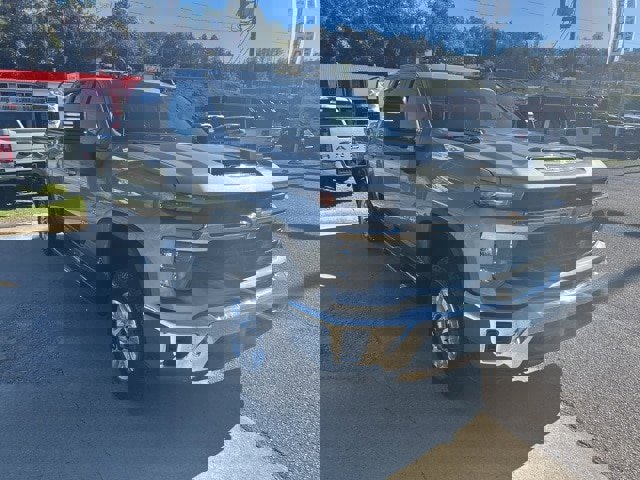 Used 2024 Chevrolet Silverado 2500 LT image 17