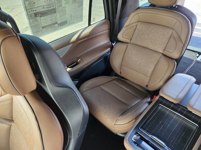 New 2026 Lincoln Navigator Black Label AWD/4WD image 13