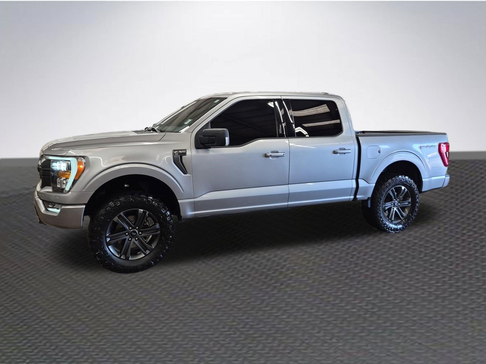 Used 2023 Ford F150 XLT w/ Equipment Group 302A High AWD/4WD image 2