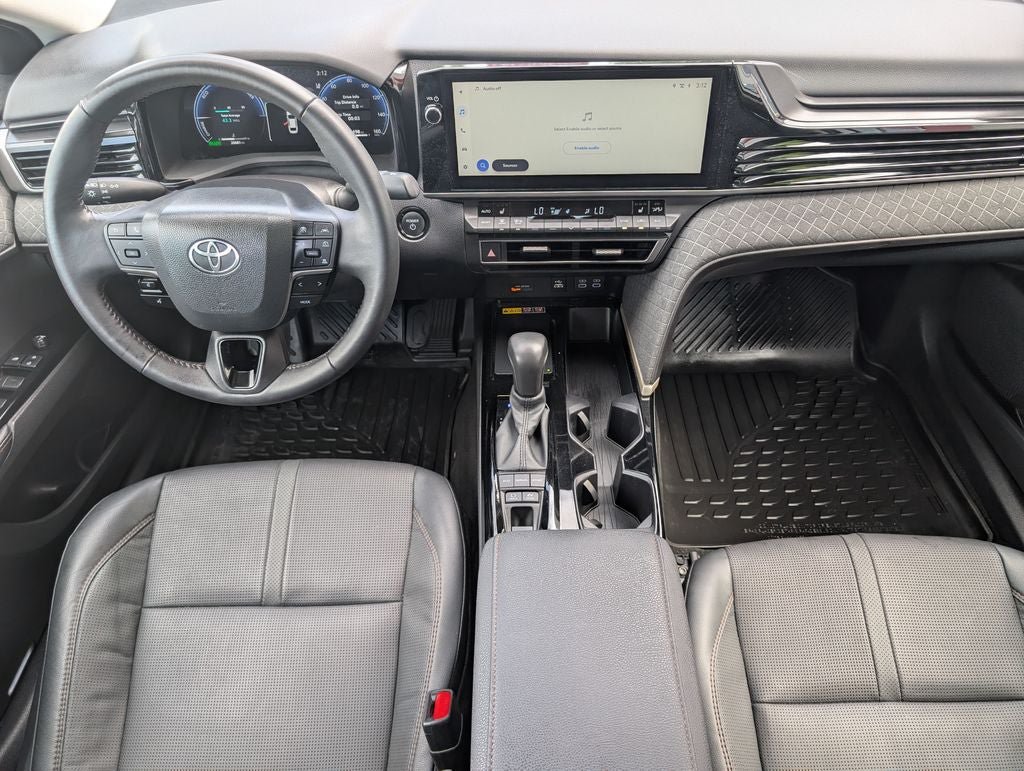 Used 2025 Toyota Camry XLE AWD/4WD image 27