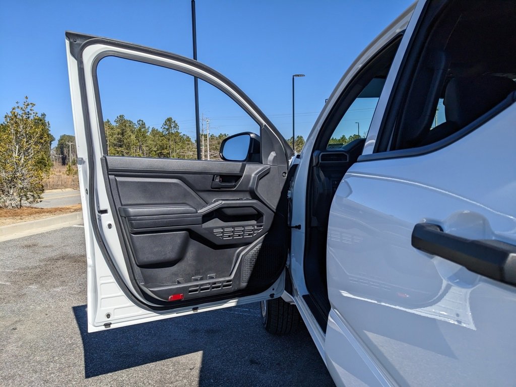 Used 2024 Toyota Tacoma SR image 44