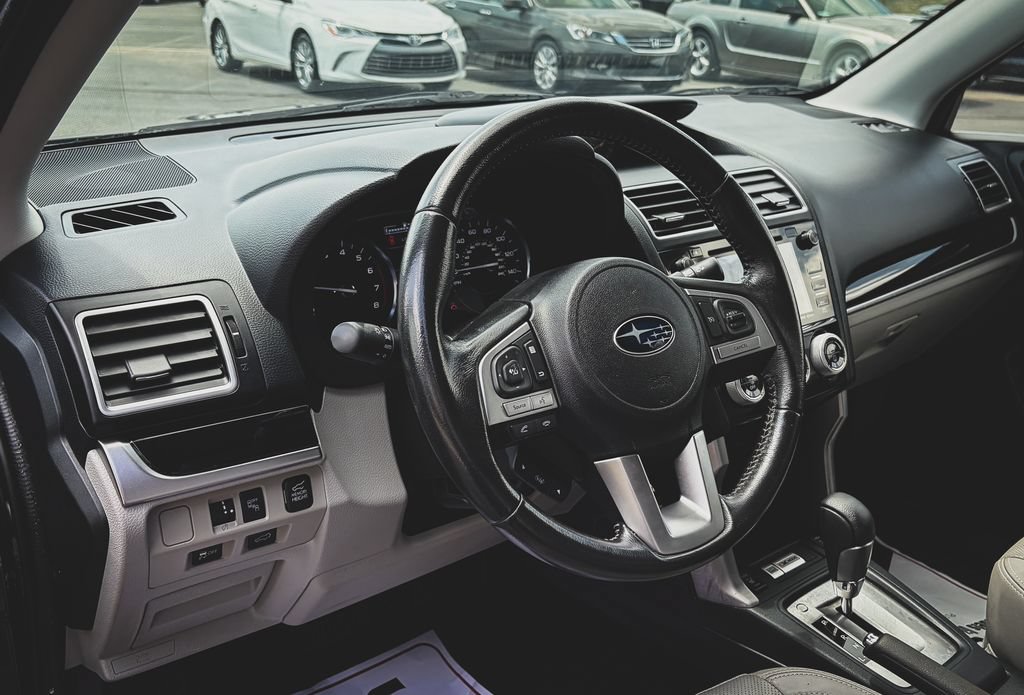 Used 2018 Subaru Forester 2.5i Limited AWD/4WD image 2