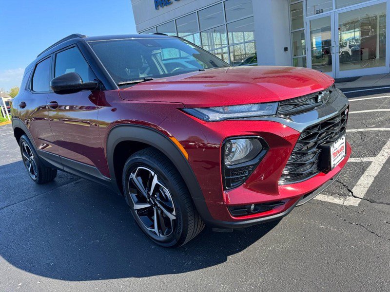 Used 2023 Chevrolet TrailBlazer RS w/ Convenience Package image 2
