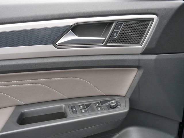 Certified 2023 Volkswagen Atlas Cross Sport SEL R-Line image 16