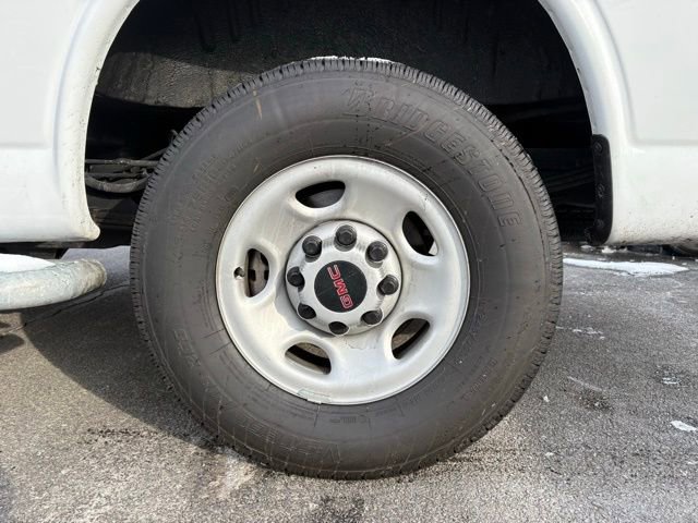 Used 2024 GMC Savana 2500 w/ Driver Convenience Package image 19