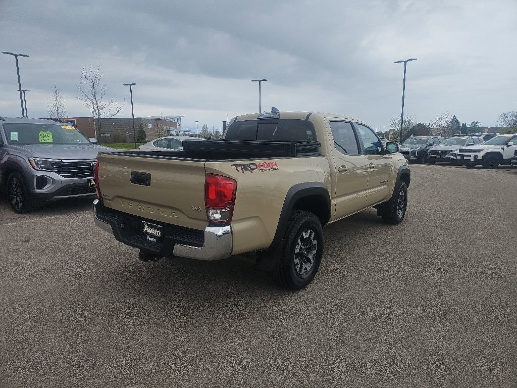 Used 2017 Toyota Tacoma TRD Off-Road w/ Tow Package (A/T) AWD/4WD image 5