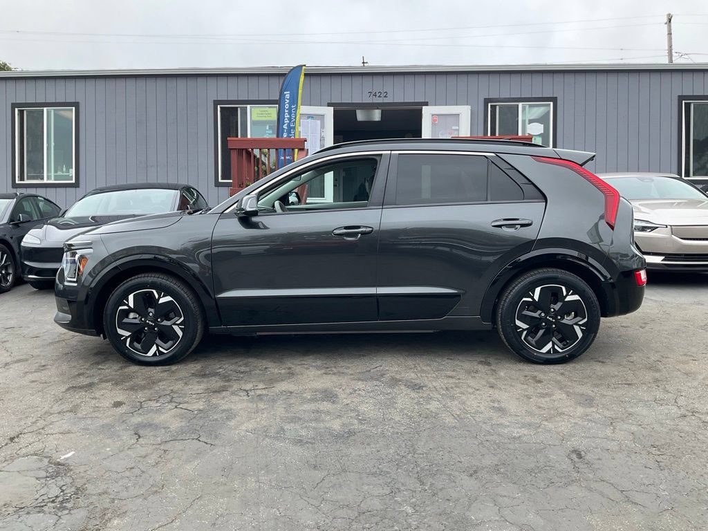 Used 2023 Kia Niro Wind FWD image 5