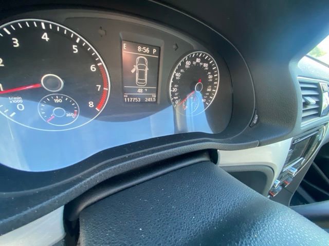 Used 2013 Volkswagen Passat 2.5 SE image 12