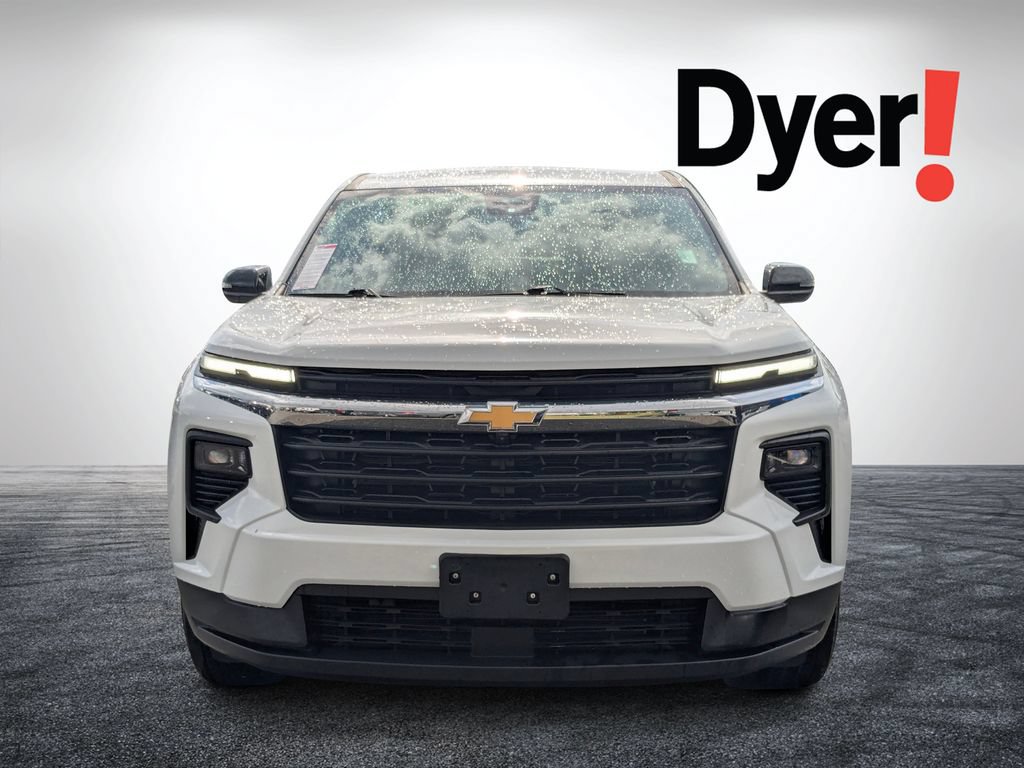 Used 2024 Chevrolet Traverse LS AWD/4WD image 9