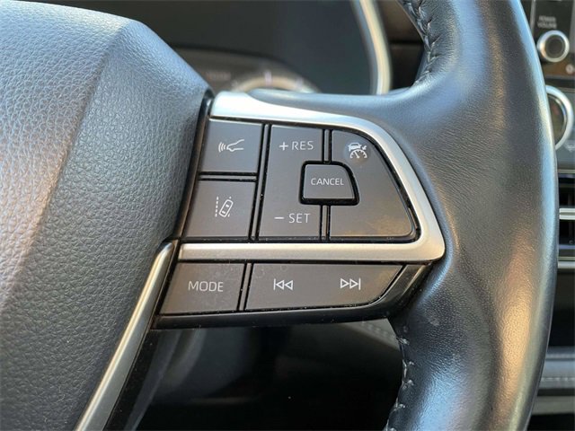 Used 2022 Toyota Highlander XLE image 29