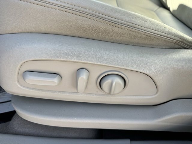 Used 2018 GMC Terrain Denali w/ Advanced Safety Package image 12