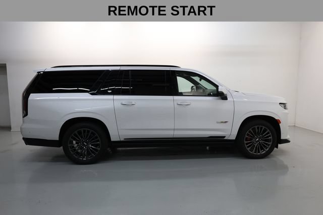 Used 2024 Cadillac Escalade ESV V w/ Heavy-Duty Trailer Package AWD/4WD image 28