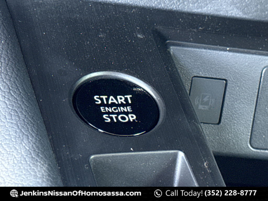New 2026 Nissan Kicks SR AWD/4WD image 40