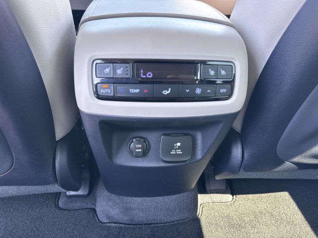 Used 2024 Hyundai Palisade Limited FWD image 18
