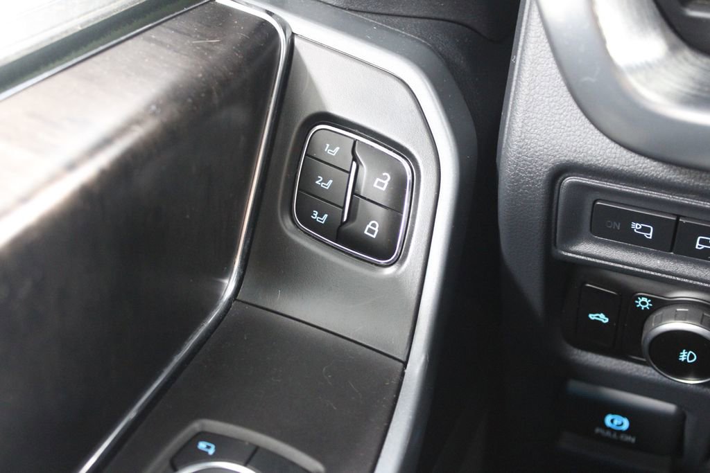 Used 2023 Ford F150 Lariat image 27