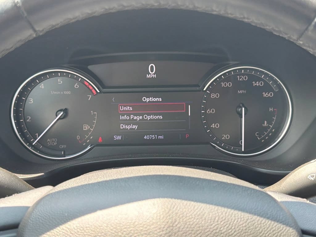 Certified 2022 Cadillac XT4 Luxury w/ Driver Awareness Package FWD image 6