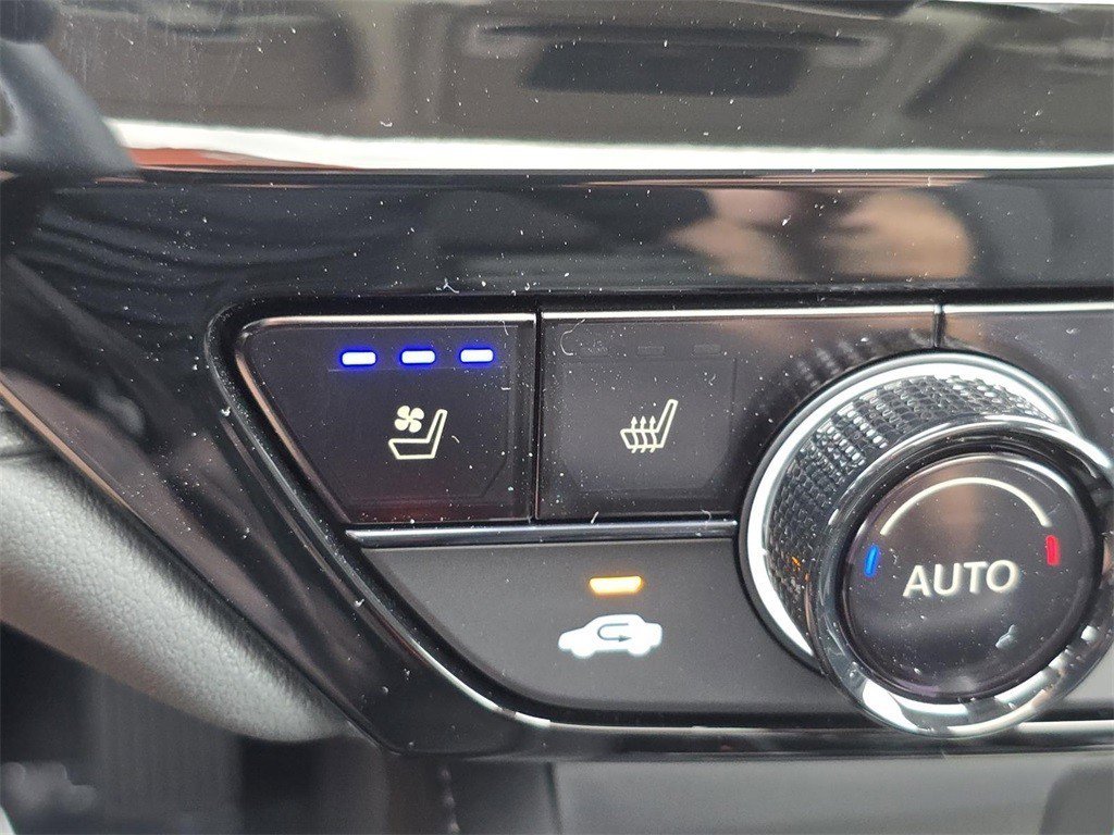 New 2025 Honda Accord Touring image 6