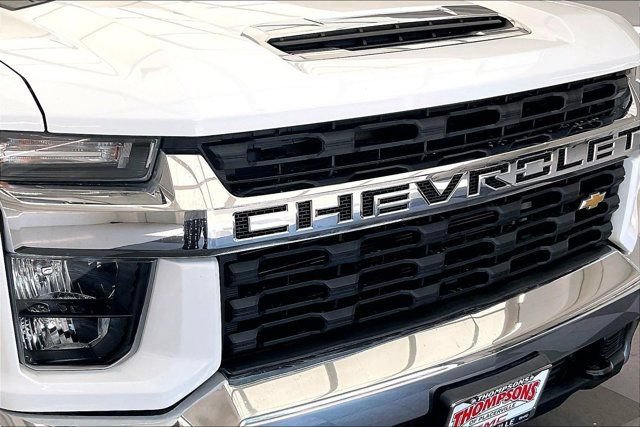 Used 2022 Chevrolet Silverado 2500 LT AWD/4WD image 30