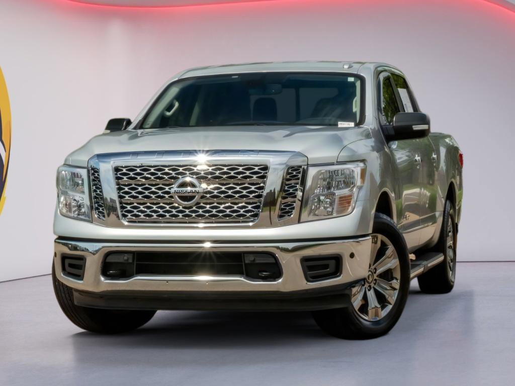 Used 2018 Nissan Titan SV w/ SV Convenience Package