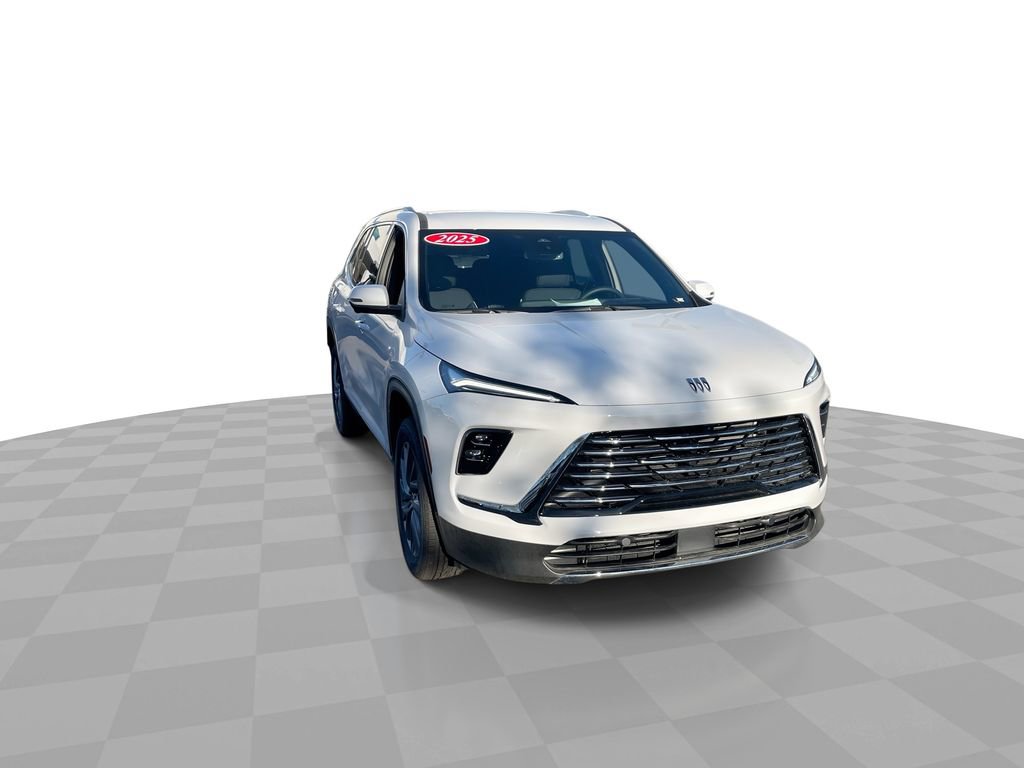 New 2025 Buick Enclave Preferred w/ Power Package image 3