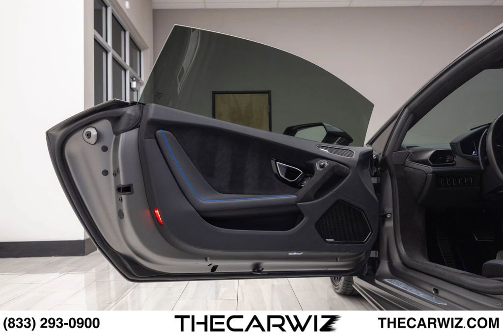 Used 2023 Lamborghini Huracan Tecnica RWD image 49