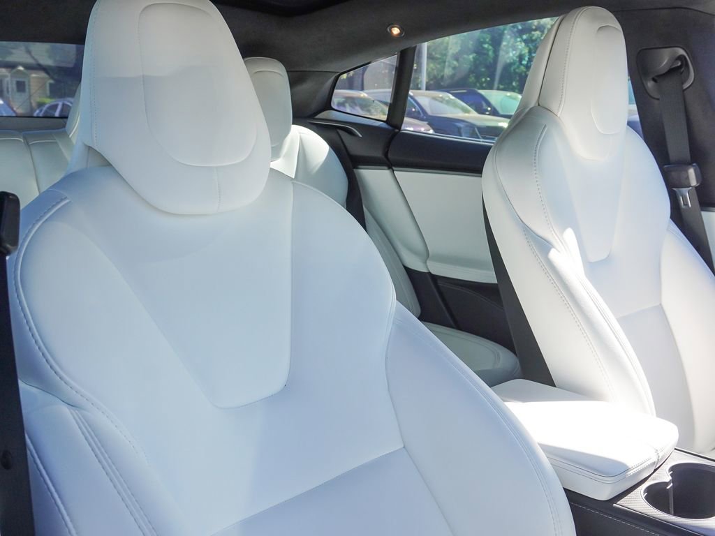 Used 2018 Tesla Model S 100D AWD/4WD image 29