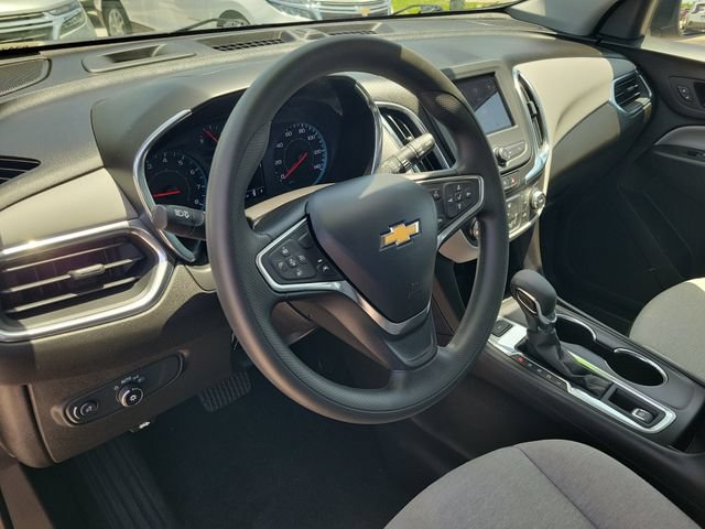 Used 2023 Chevrolet Equinox LS AWD/4WD image 16