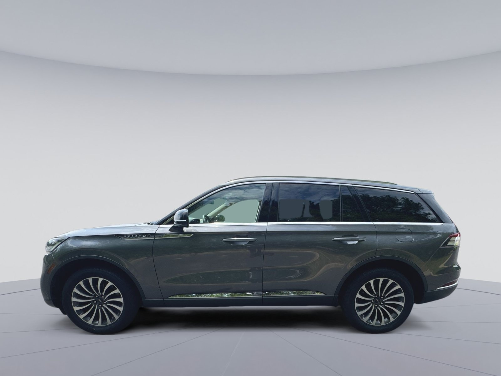 Used 2023 Lincoln Aviator AWD w/ Premium Package image 8