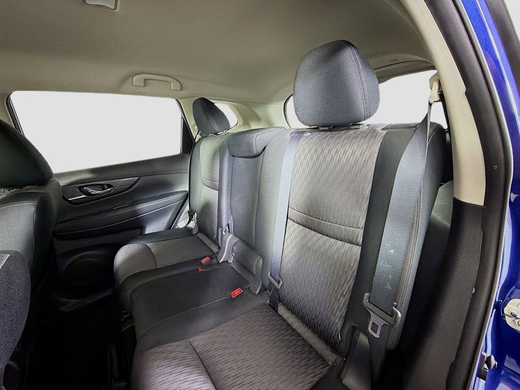 Used 2020 Nissan Rogue SV image 22