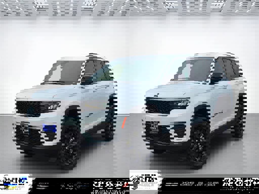 New 2025 Jeep Grand Cherokee Altitude image 1