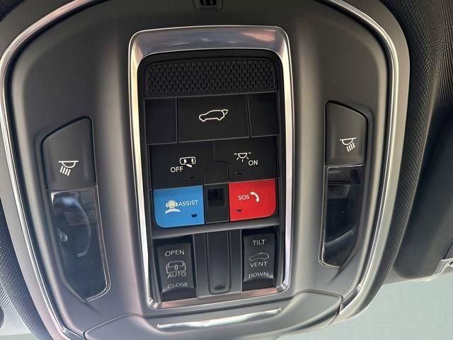 New 2026 Jeep Grand Cherokee Laredo image 24