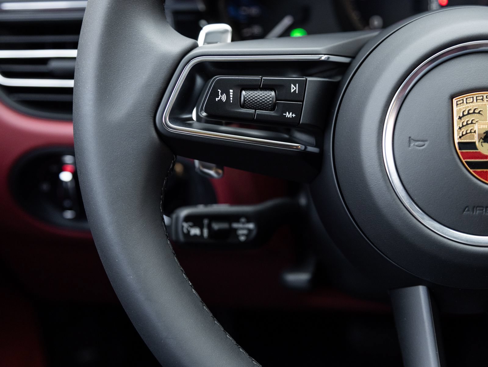 New 2026 Porsche Macan AWD/4WD image 15