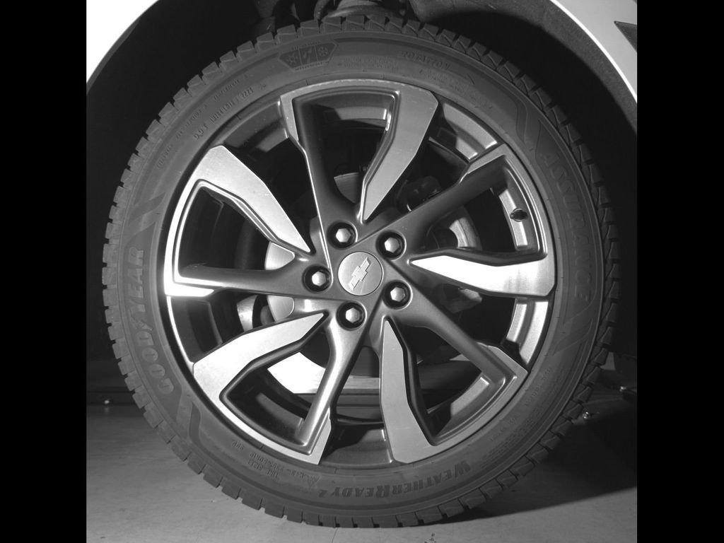Used 2022 Chevrolet Equinox Premier AWD/4WD image 12