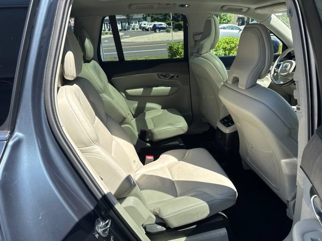 Used 2022 Volvo XC90 T8 Inscription w/ Advanced Package AWD/4WD image 13