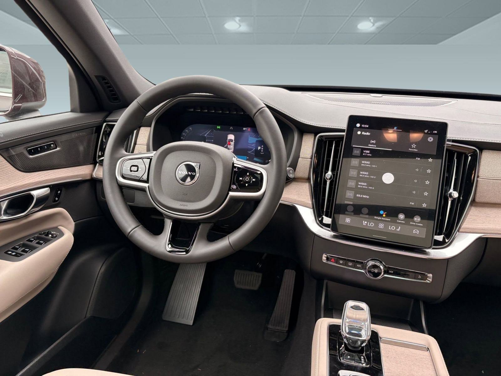 New 2026 Volvo XC90 B6 Plus w/ Protection Package image 23