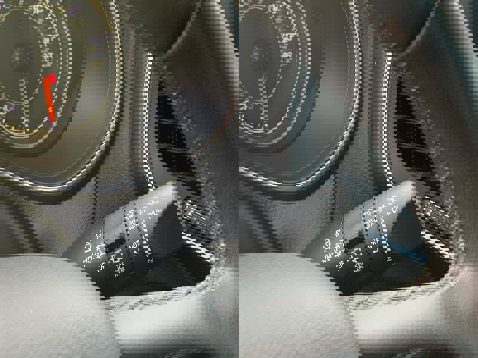 Used 2023 Jeep Cherokee Altitude Lux image 18