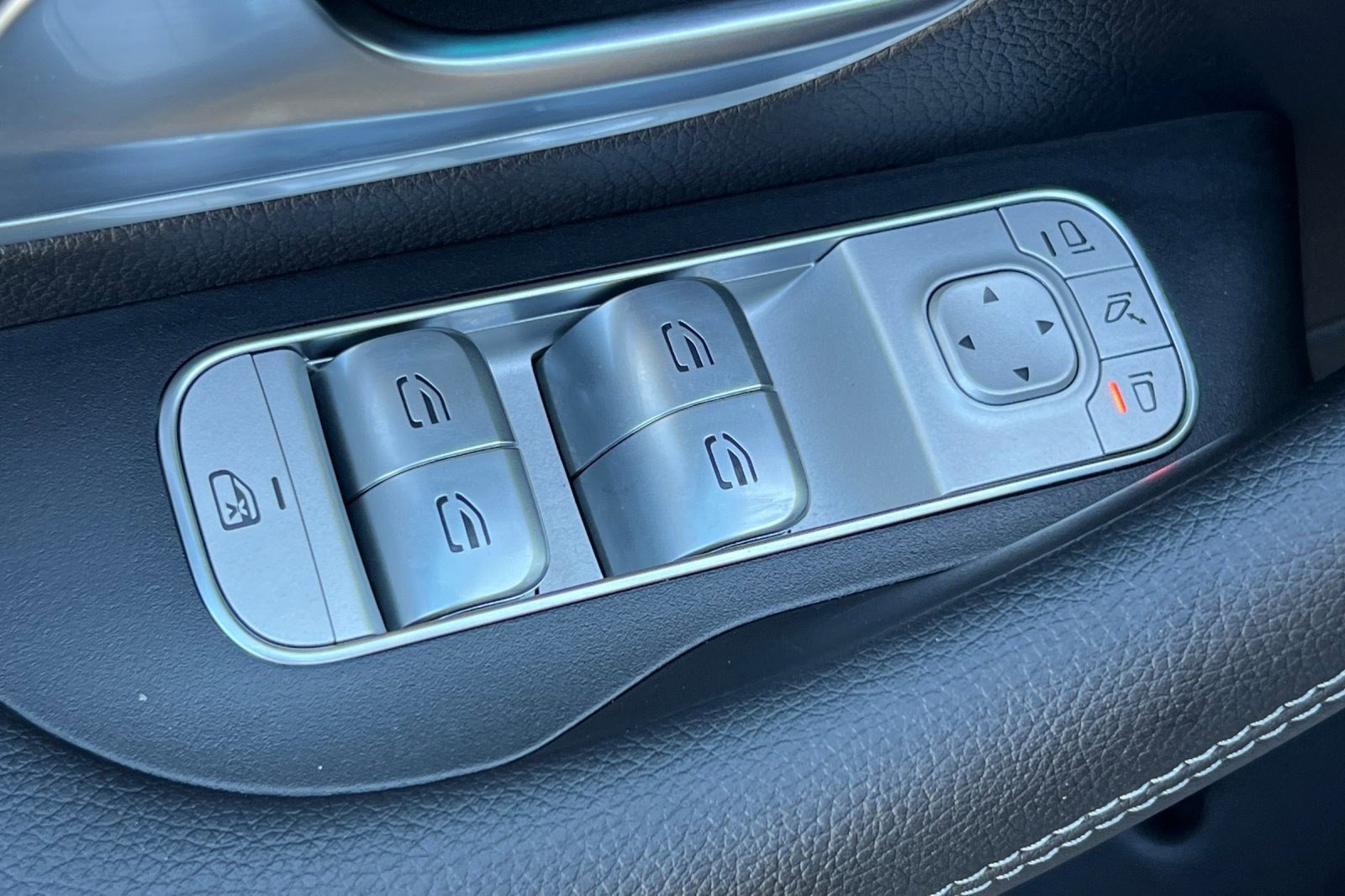 Used 2022 Mercedes-Benz GLE 350 4MATIC image 13