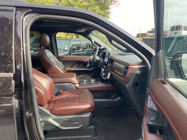 Used 2024 Ford Expedition Max Limited image 30