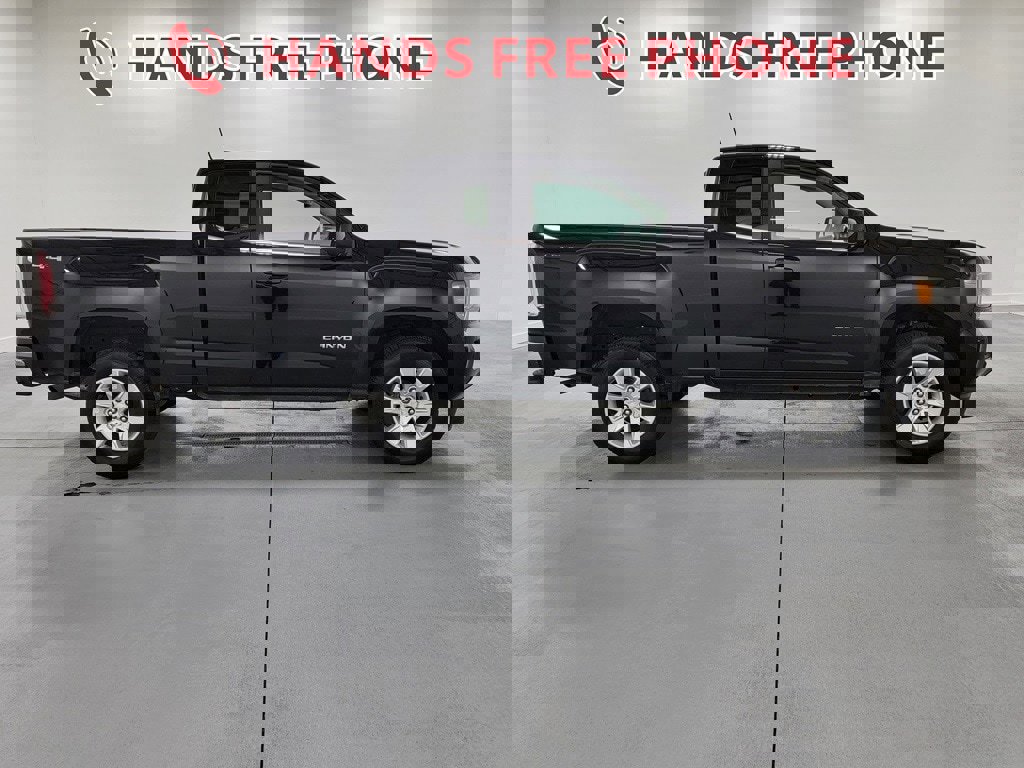 Used 2018 GMC Canyon SLE w/ SLE Convenience Package image 2