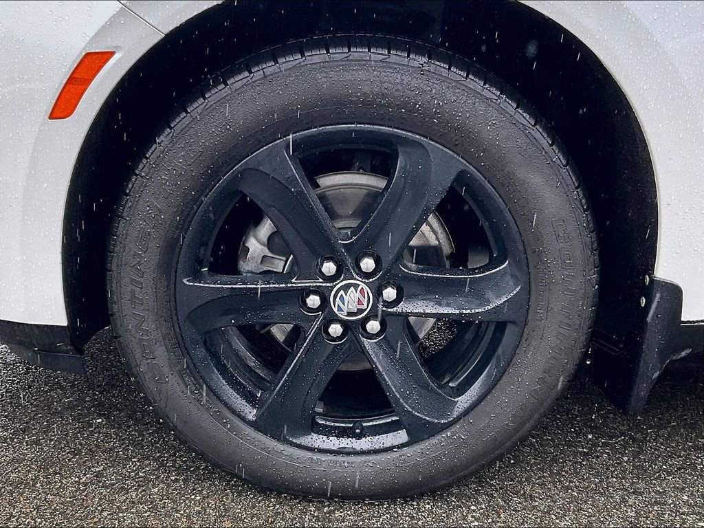 Used 2024 Buick Enclave Essence w/ Experience Buick Package image 7