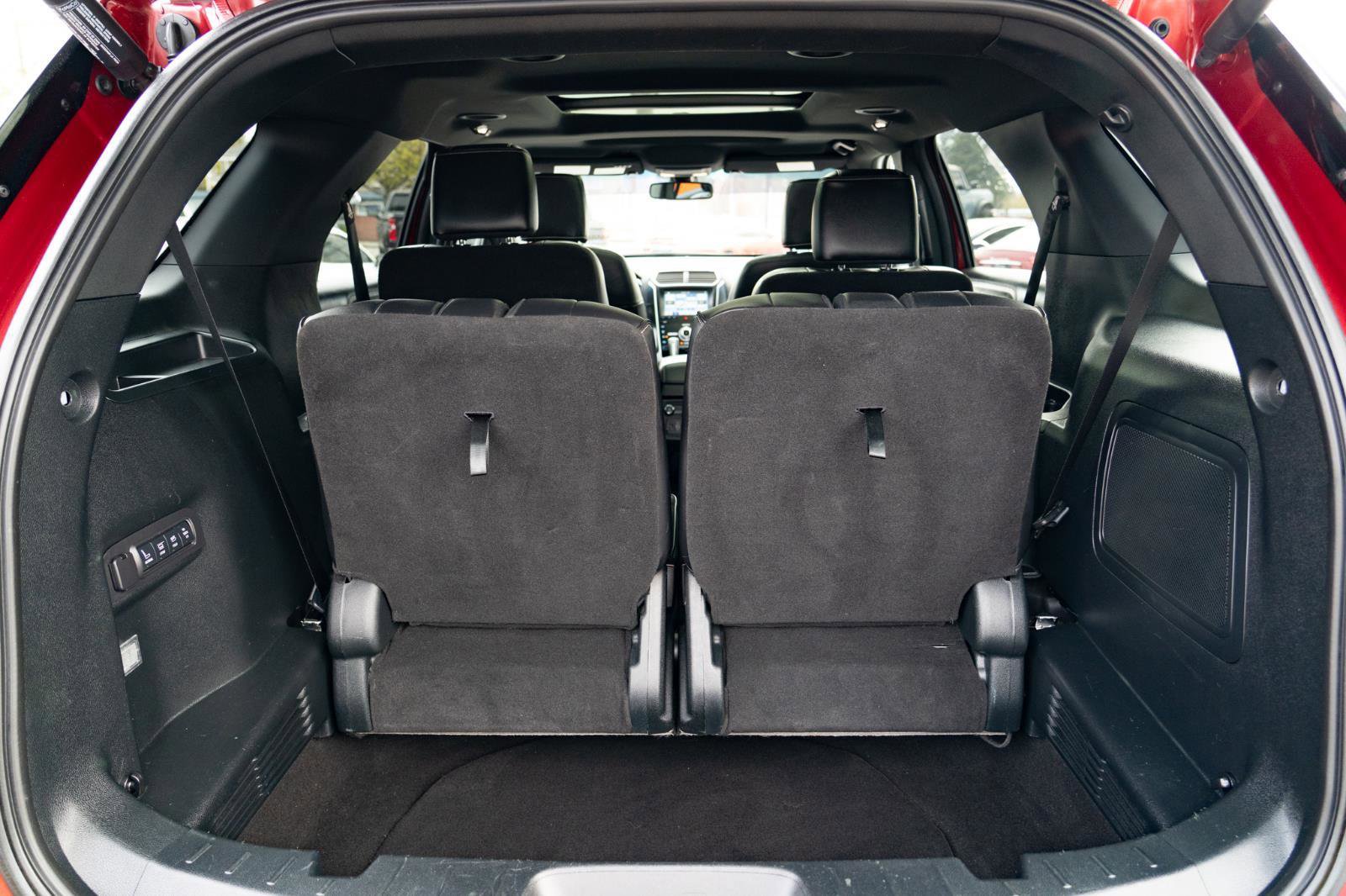 Used 2019 Ford Explorer Platinum AWD/4WD image 18